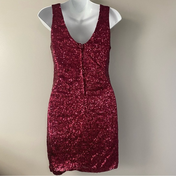 Womens Cristal Doll Red Disque Sequin Dress Size Small - Picture 3 of 7